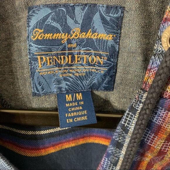 Tommy Bahama & Pendleton Island Serape Stripe Baja Hoodie Size Medium - Picture 5 of 5